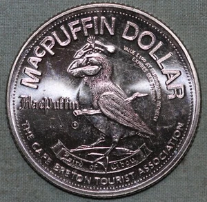 MacPuffin Trasde Dollar 1990 ~ Cape Breton Canada Coast Guard College - Bild 1 von 4
