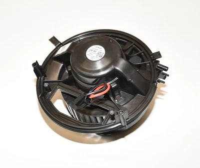 Heizungsgebläse Gebläsemotor Lüftung Heizung  3Q1819021A Passat Variant 3G  - Bild 1 von 4