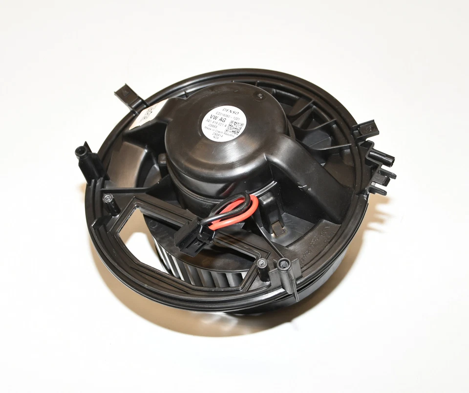 Heizungsgebläse Gebläsemotor Lüftung Heizung  3Q1819021A Passat Variant 3G  - Bild 1 von 4