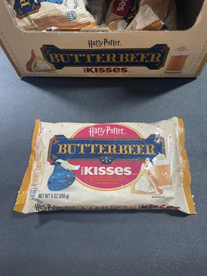 Hershey's Kisses Harry Potter BUTTERBEER Creme Gold Chocolate Candy - 1 HTF Bag - Image 1 of 2