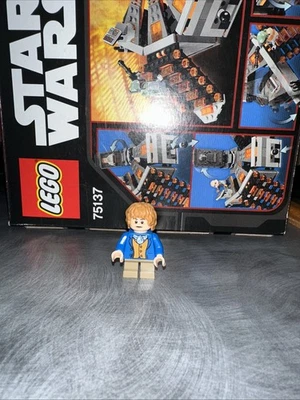 LEGO Blue Jacket Bilbo Hobbit Lord of The Rings Blu Ray Exclusive Minifigure - Image 1 of 4