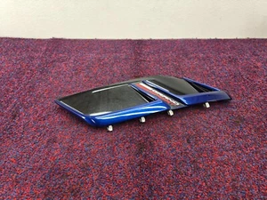 CHEVROLET CORVETTE GRAND SPORT 17-19 RIGHT PASSENGER AIR DUCT MOLDING TRIM BLUE - Picture 1 of 11
