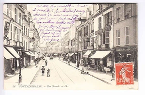 CPA FONTAINEBLEAU 77 - RUE GRANDE CENTRE VILLE COMMERCE & TRAMWAY ~A63 - Picture 1 of 1