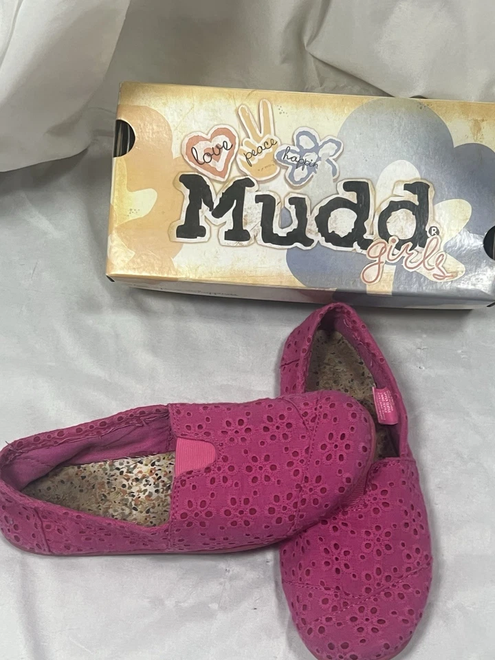 Zapatos sin cordones Mudd Girls rosa con ojales talla 5 ligeramente usados en caja en perfecto estado Foto 1 de 4
