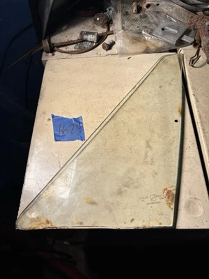 Chevy Corvette C2 1963-1967 ventana de ventilación vidrio OEM Foto 1 de 4