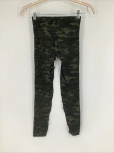 Spanx Sz Small Look At Me Now Seamless Green Camo Leggings X62 - Picture 1 of 7