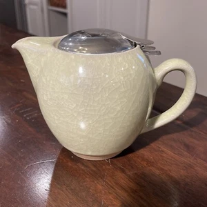 Tea For 2 Ceramic tree green crackle teapot with stainless steel strainer - Picture 1 of 3
