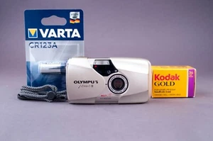 Olympus Mju II Stylus Epic DLX 2,8/35 mm fotocamera punta e scatta pellicola 35 mm  - Foto 1 di 9