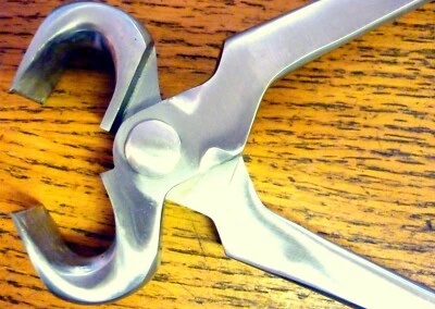 Farriers Tools HOOF CUTTER Farrier Nipper Trimmer Vanadium Steel FULL DIE - Image 1 of 4