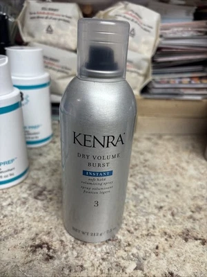Spray para el cabello Kenra Dry Volume Burst 7,5 oz PEQUEÑA EMPRESA GATO DAMA🧿🎶🐈‍⬛💸 Foto 1 de 3