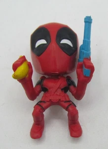 Deadpool Chimichanga Surprise Figur mit Super Soaker und Banane - Bild 1 von 3