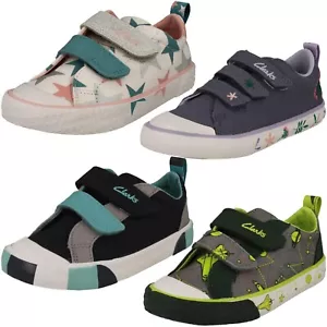 Childrens Boys Girls Clarks Hook & Loop Pattern Detailed Canvas Shoes Foxing Lo - Bild 1 von 38