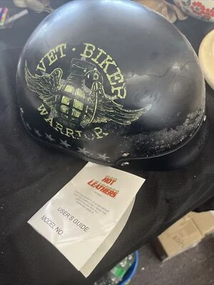 Lo último Cuero Veterinario Motociclista Guerrero Plano Negro Motocicleta DOT Calavera Gorra Casco*1025 Foto 1 de 4