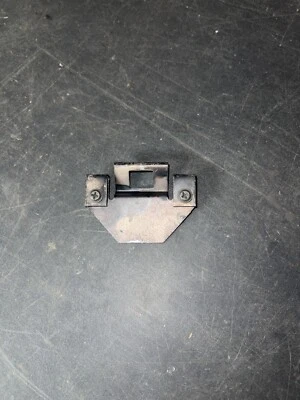 1981 - 1987 Dodge Truck Glove Box Latch Catch 81 82 83 84 85 86 87 Mopar Foto 1 de 4