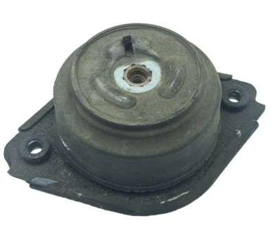 2007-2012 Mercedes x164 gl350 ml320 Passenger Right Side Engine Mount - Image 1 of 4