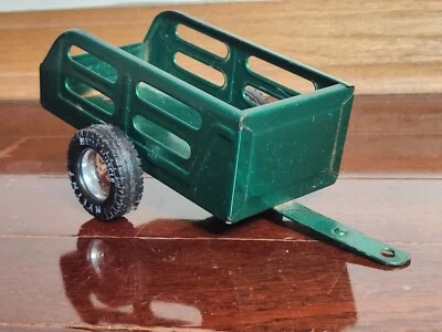 💥Nylint💥 Vintage metal toy farm horse cattle trailer  3" x 9" 💥Clean 💥 - Image 1 of 4