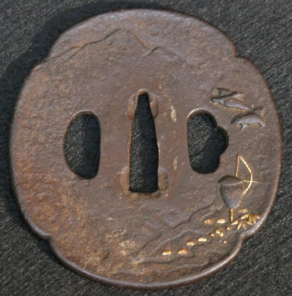 Antiguo Japonés Período Edo Wakizashi Tsuba 鍔 - Pájaros Forjados en Hierro y Nido - Dorado Foto 1 de 4