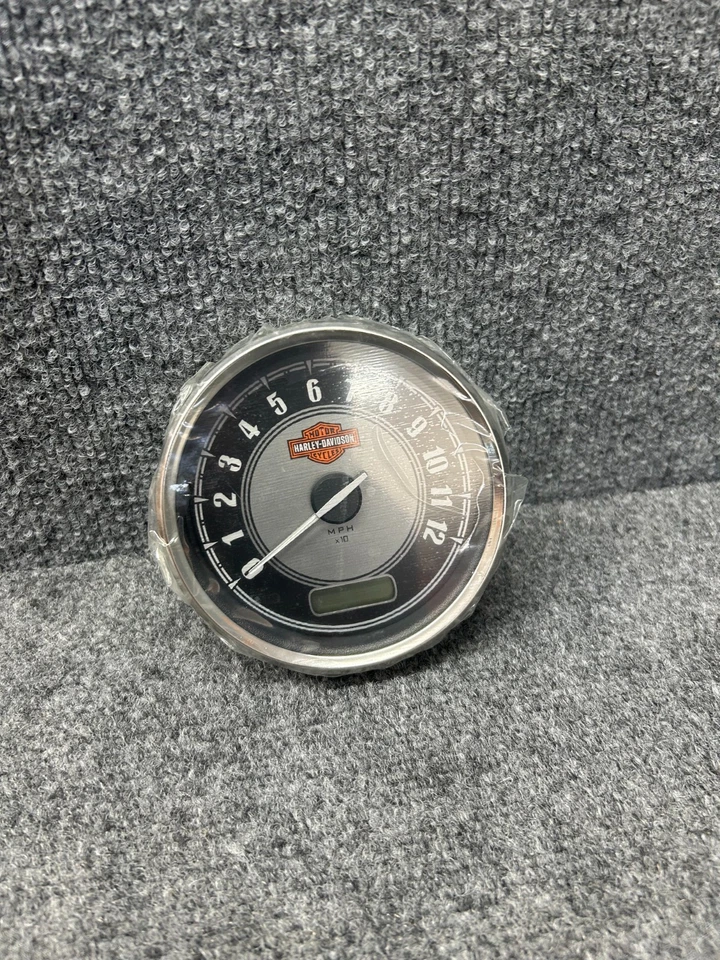 OEM HARLEY-DAVIDSON SOFTAIL VELOCÍMETRO CALIBRE CLÚSTER 67525-11B Foto 1 de 4