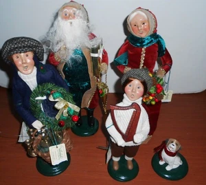 BYERS' CHOICE MIXED LOT OF 4 CAROLERS & DOG IRISH BOY - Picture 1 of 4