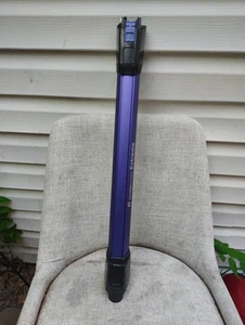 Varita animal Dyson V6 Animal SV03 DC59 modelo de exhibición púrpura. A - Imagen 1 de 4