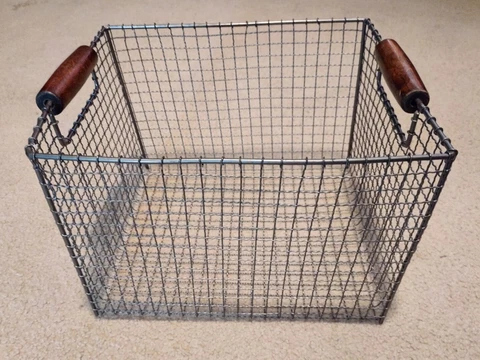 Vintage Metal Wire Basket Wood Handles Country Primitive Farmhouse Decor Square Cover