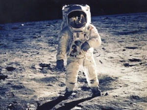 Impresión fotográfica de 8x10 Moon Walk - Imagen 1 de 1