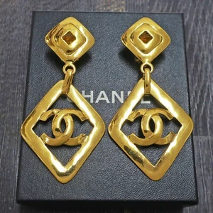 CHANEL Gold Plated CC Logos Swing Vintage Clip Earrings #878c Rise-on - Picture 1 of 8