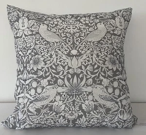 2 Kissenbezug Outdoor Wasserabweisend Erdbeerdieb 45 cm William Morris - Bild 1 von 2
