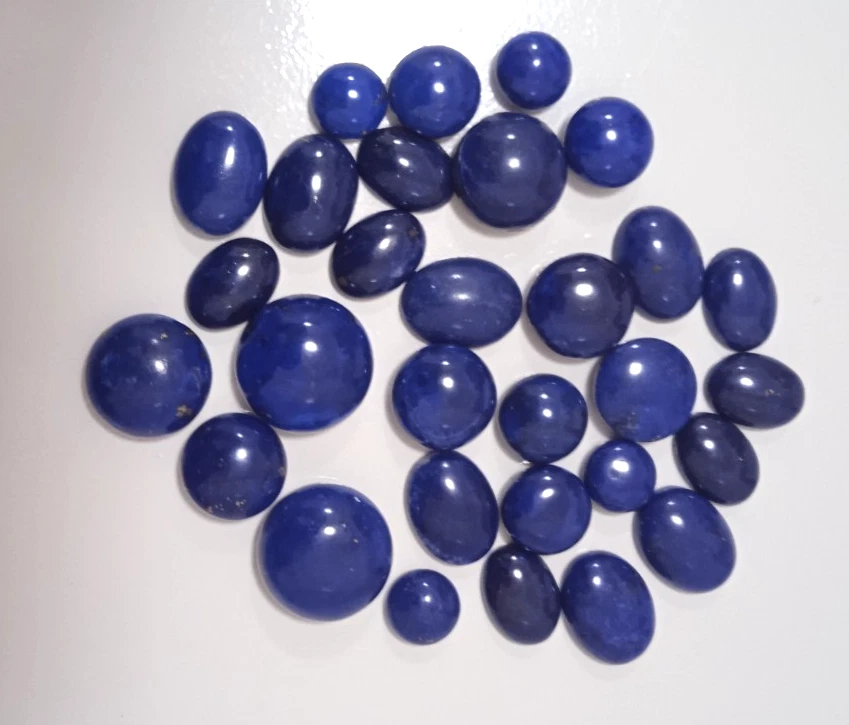LAPISLAZZULI NATURALE 30 PEZZI CABOCHON  10-18mm  DA MONTARE GIOIELLI ORAFO - Imagen 1 de 4
