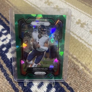 2023 #48 Justin Fields Panini Prizm Green Cracked Ice SP c276 - Picture 1 of 3