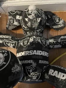 Perro de peluche Black Raiders - Imagen 1 de 4