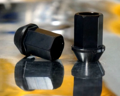 Juego de 20 tuercas de rueda de titanio negras abiertas 14x1,5 60 bellotas Tesla F150 GT350 Foto 1 de 4