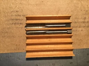 2 pc 1/4-30 NS Regal HSS LEFT HAND Triple Lead GH2 Tap New (649) - Picture 1 of 2