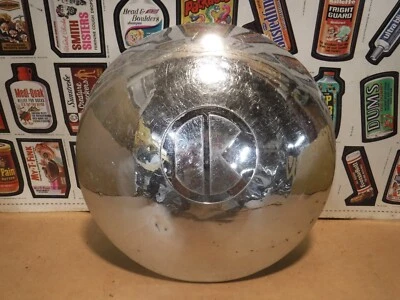 Tapacubos especial de lujo Kaiser 1949 de colección tapacubos para perro cubierta de rueda Foto 1 de 4