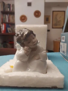 Statuina angelo di porcellana spagnola Lladrò "Angelo che medita" - Foto 1 di 7