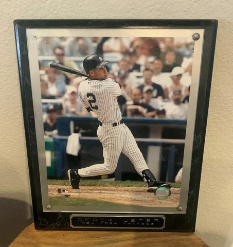 NY New York Yankees DEREK JETER Glossy 8x10 Photo Spotlight Print Poster Framed Cover