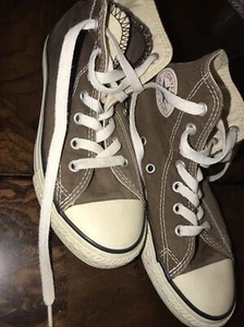 CONVERSE CHUCK TAYLOR ALLSTARS Shoes YOUTH Size 2 Chocolate Brown High Tops - Picture 1 of 5