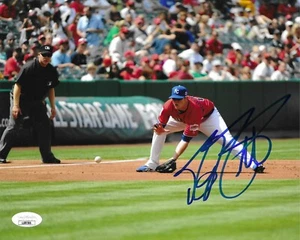 Mike Moustakas Autographed 8x10 Photo JSA COA MLB Cincinnati Reds Royals Signed - Picture 1 of 2