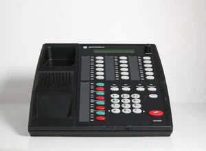 Motorola MC2500 L3217A Controller desktop multicanale - senza telefono incluso - Foto 1 di 8