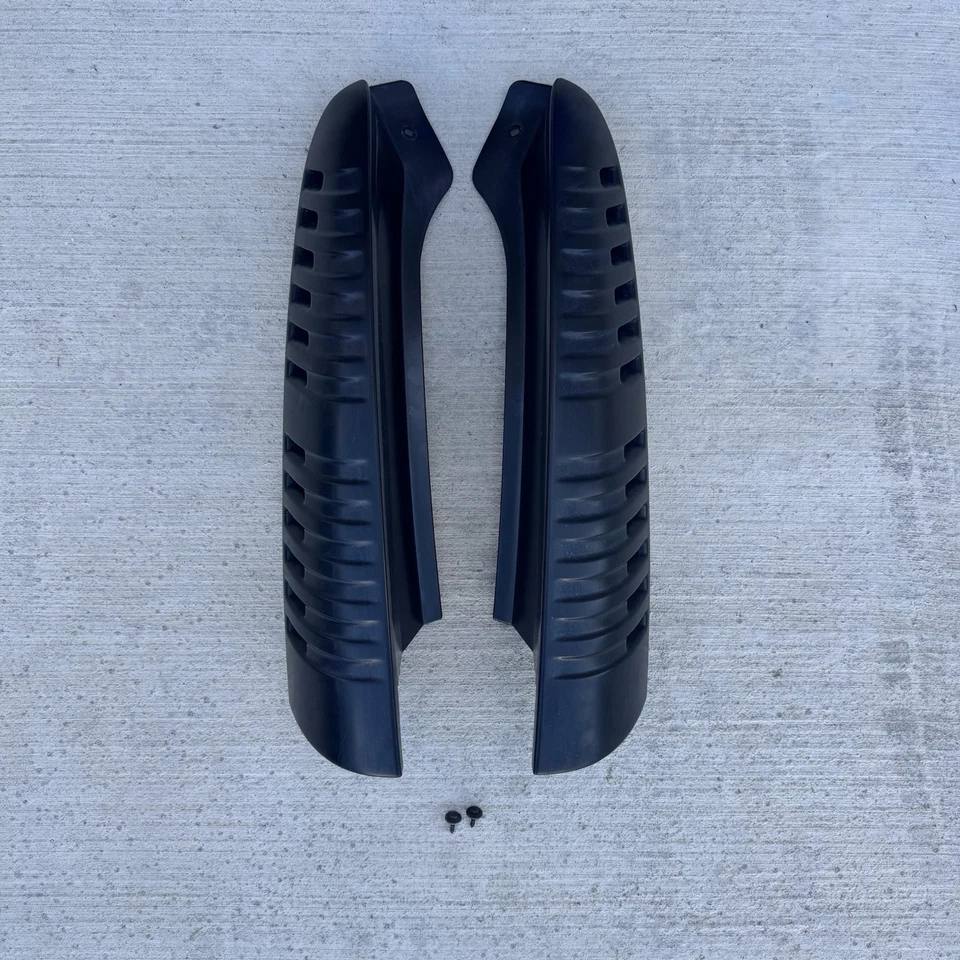 2000-2006 Chevy Tahoe Suburban Yukon Rear D Pillar Molding Trim Panels OEM Black - Image 1 of 4