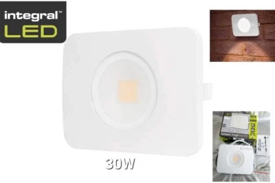Integral LED Floodlight 30W Compact Tough 3000K 2700lm IP64 Corded 110b,WHITE UK - Image 1 of 4