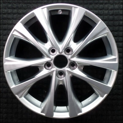 Toyota RAV4 18 Inch Hyper OEM Wheel Rim 2016 To 2018 - Image 1 of 1