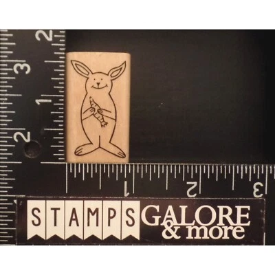 Estampillas de goma A Muse 2-2212C PEQUEÑO MINI CONEJITO DIVERTIDO SOSTENIENDO ZANAHORIA PASCUA #W17 Foto 1 de 2