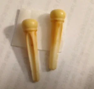 Original Vintage Gibson Bridge Pins 1950s 60s J-45,50 LGs B-25 etc Nicely Aged - Picture 1 of 2
