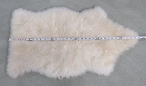 Ikea RENS Sheepskin Throw - Picture 1 of 11