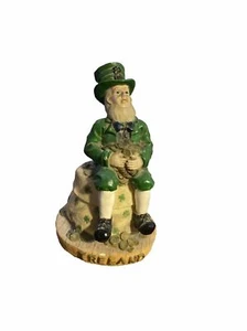 Estatuilla vintage de duende sentado en olla de oro Irlanda 15 cm - Imagen 1 de 3