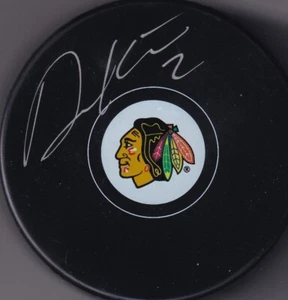 BECKETT DUNCAN KEITH SIGNED CHICAGO BLACKHAWKS LICENSED LOGO PUCK 1W456849 - Picture 1 of 2
