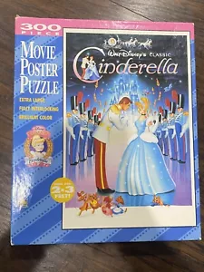 Rompecabezas de póster de la película Walt Disney Cenicienta 300 piezas LEER completo - Imagen 1 de 15