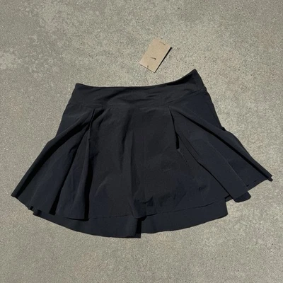 Size M Nike DD3735-010 Dri-Fit Club Golf Skort Pleated Skort Black Tennis Cart - Image 1 of 3