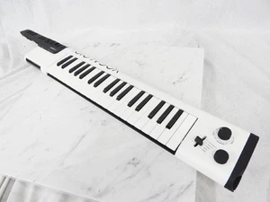 Yamaha VKB-100 VOCALOID Keyboard Keytar Digital Instrument - Bild 1 von 5